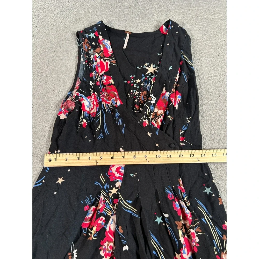 Free‎ People Back to Basic Blouse Women's Small Black Floral Wrap Tunic Top Boho
